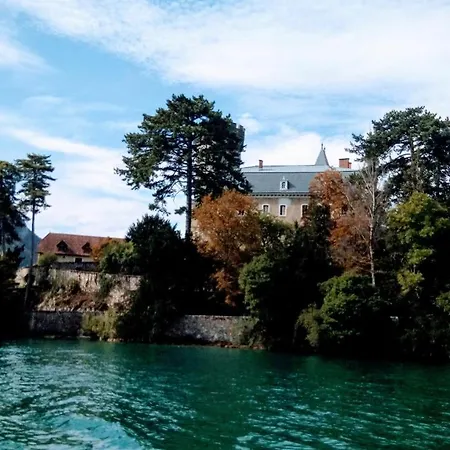 No 7 Annecy Chalet *